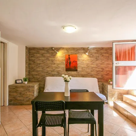 Garden Basement - Seminterrato - Airport * Fiumicino