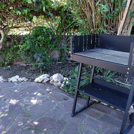Apartment Garden Basement - Seminterrato - Airport Fiumicino